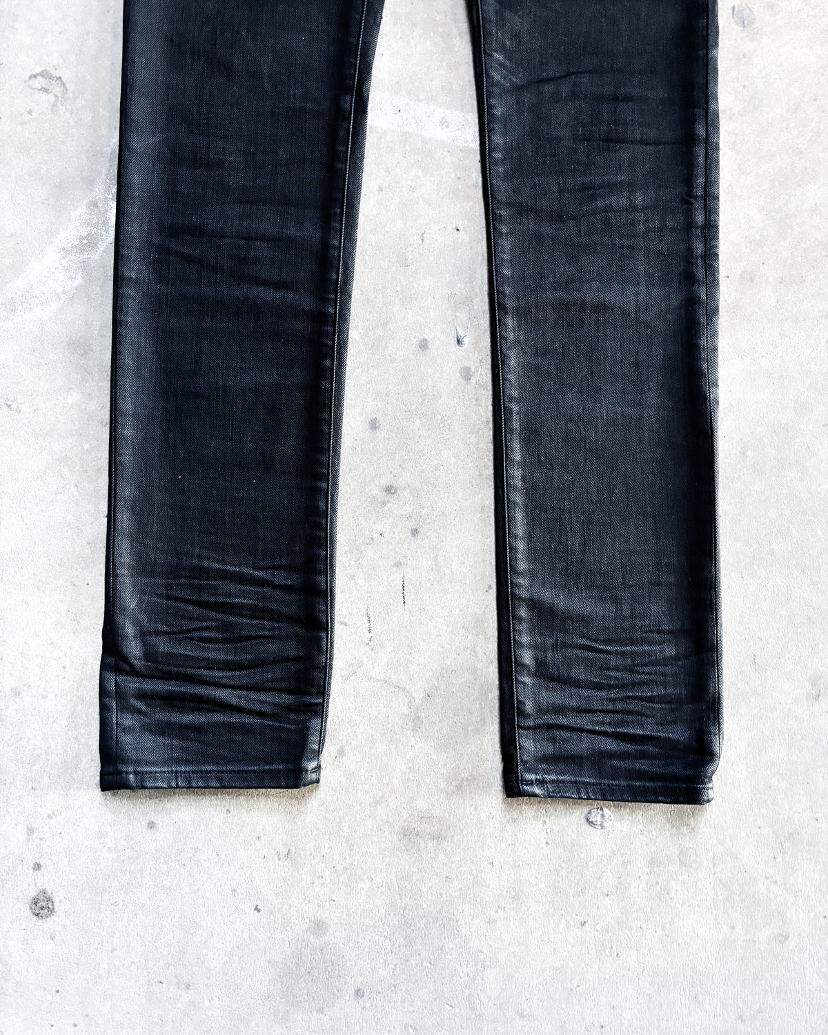 F/W22 BLACK WAXED D02 DENIM