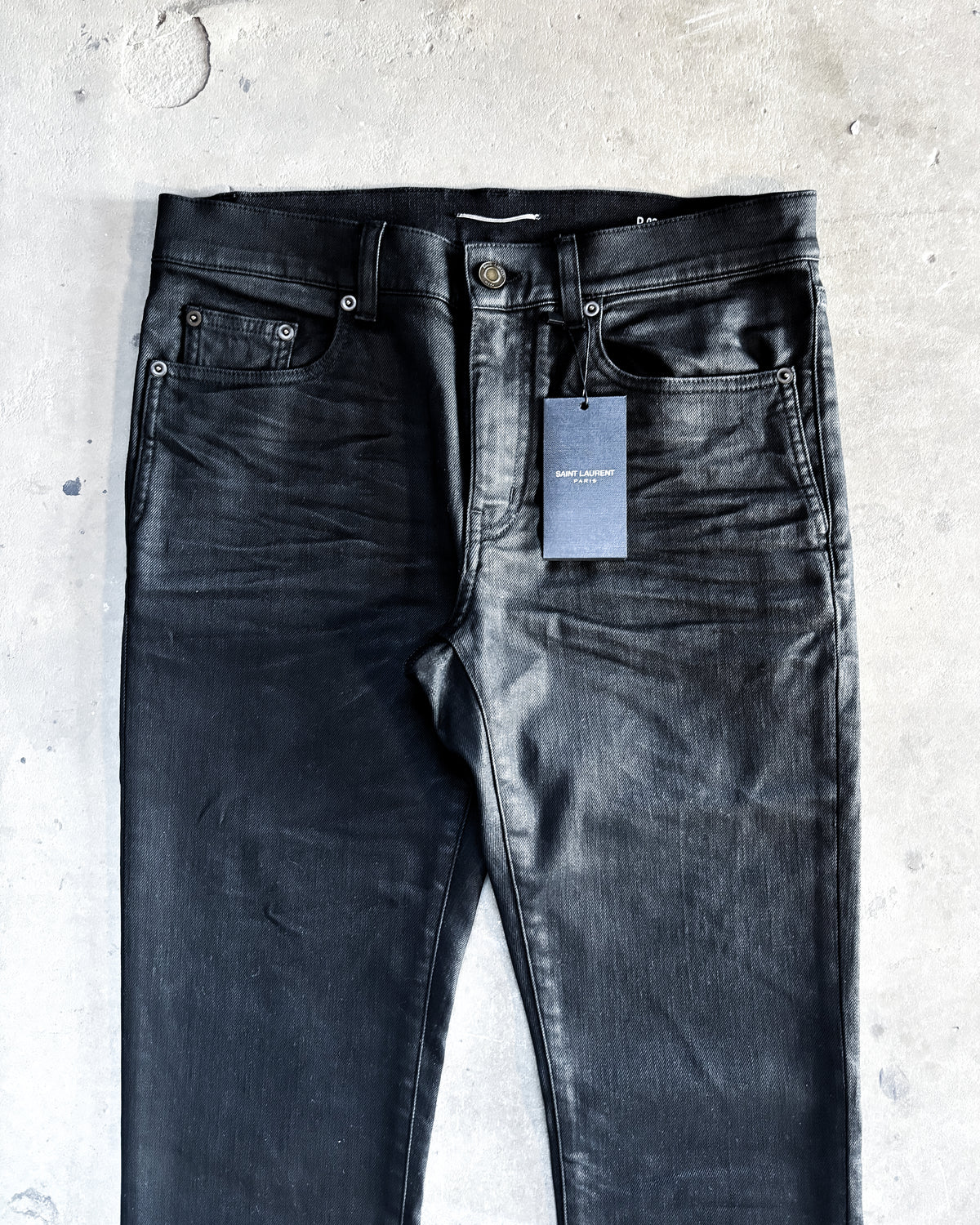 F/W22 BLACK WAXED D02 DENIM