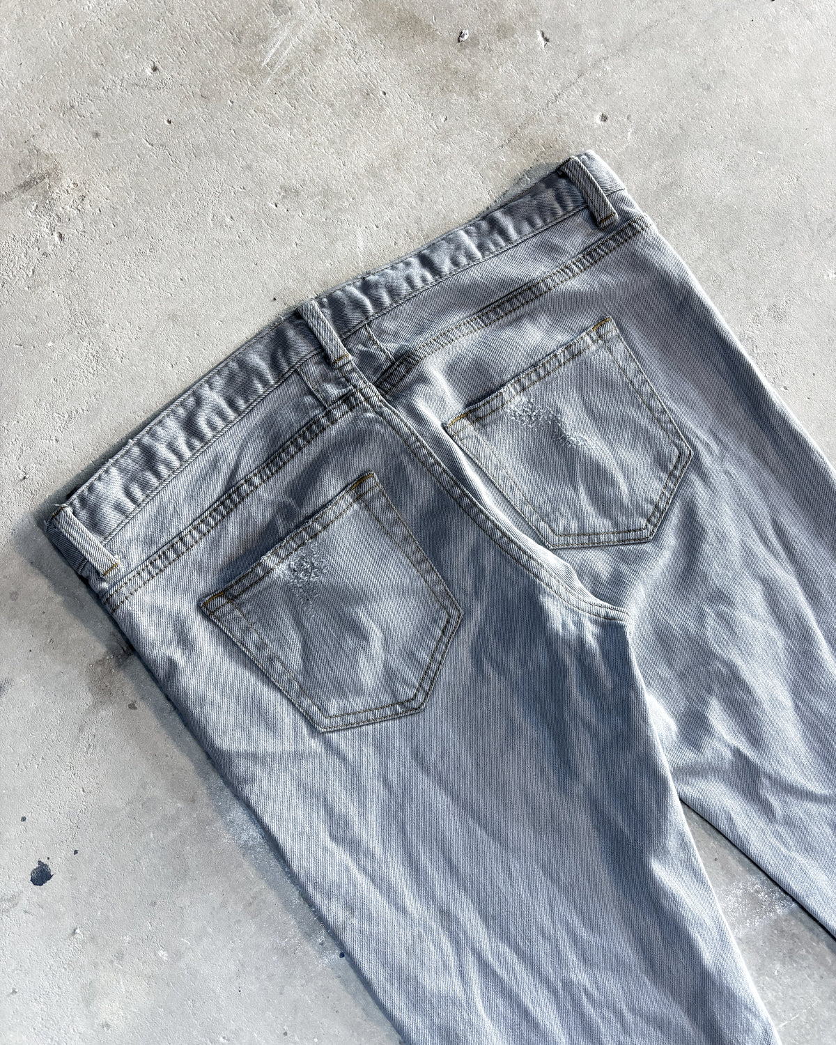 S/S14 GREY DISTRESSED D01 DENIM