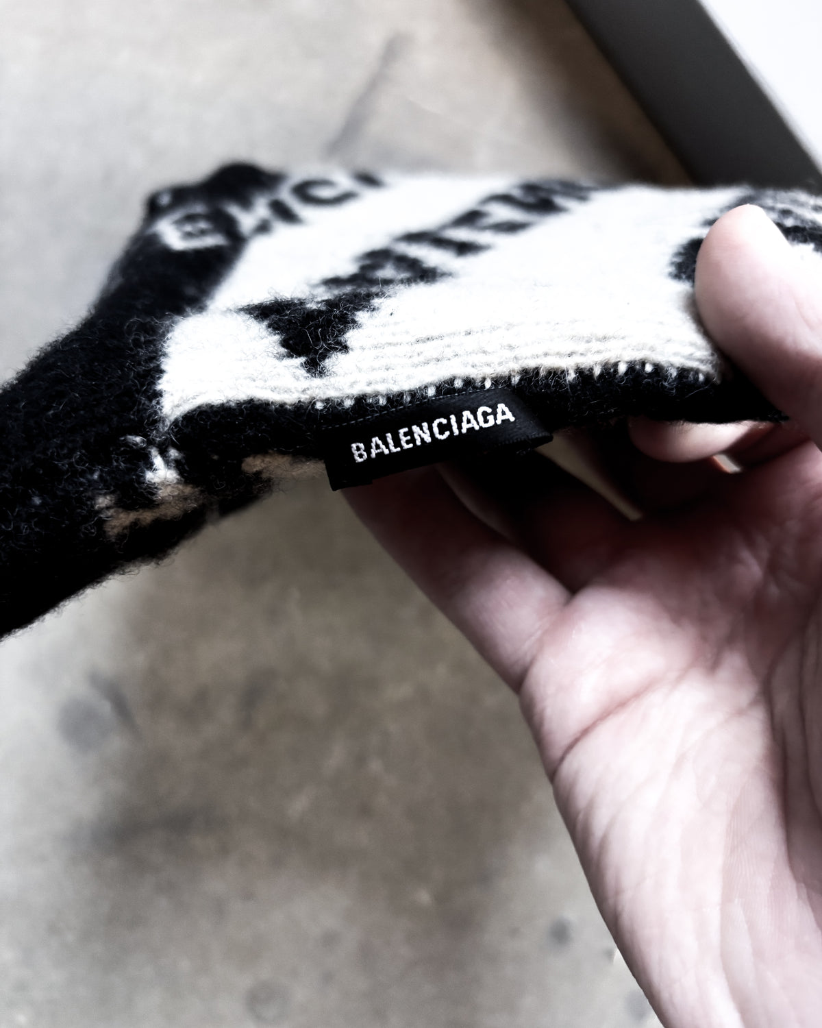 ALL OVER LOGO WOOL BEANIE