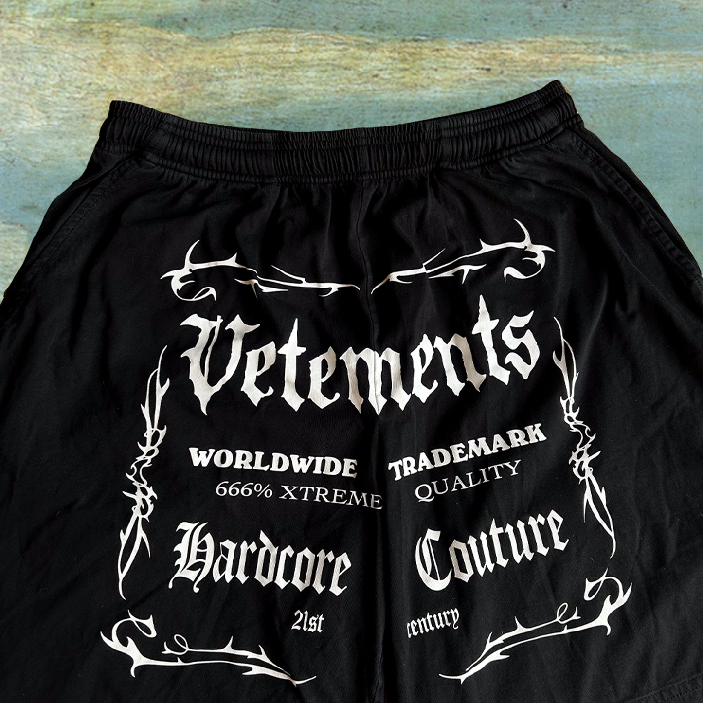 VETEMENTS FW21 HARDCORE SHORTS