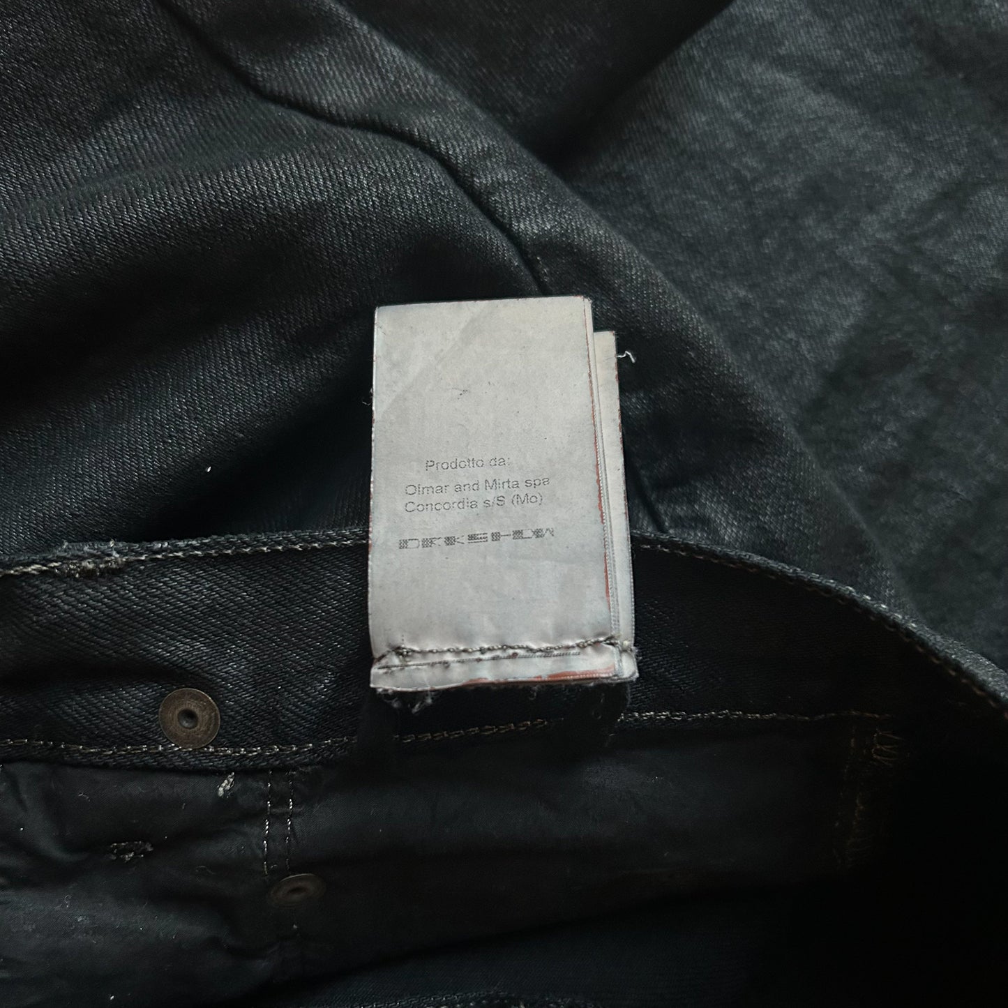 RICK OWENS DRKSHDW DETROIT CUT WAXED ‘BLACK SCRUB’ DENIM